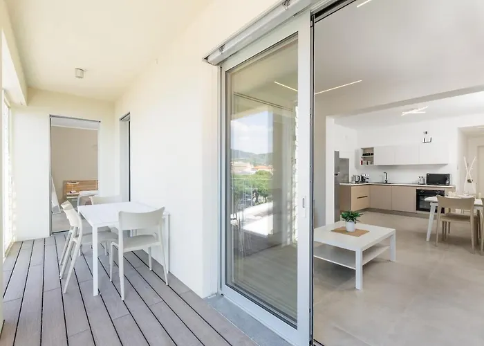 Apartment *