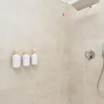  شقة *