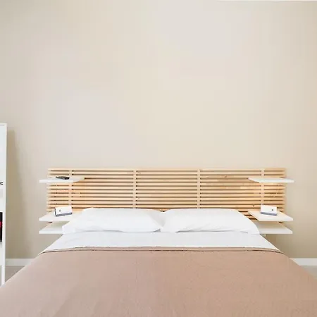  Apartment *